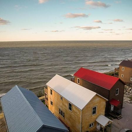 Charming Lakeview Cabin Near Geneva-On-The-Lake! Ashtabula Exterior foto