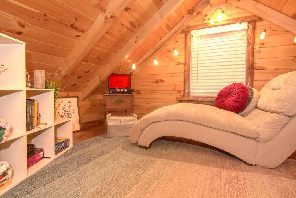 Charming Lakeview Cabin Near Geneva-On-The-Lake! Ashtabula Exterior foto
