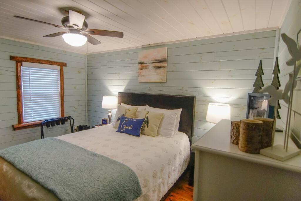 Charming Lakeview Cabin Near Geneva-On-The-Lake! Ashtabula Exterior foto